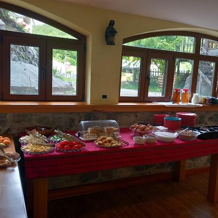 Hostel Valbona Bagian luar foto